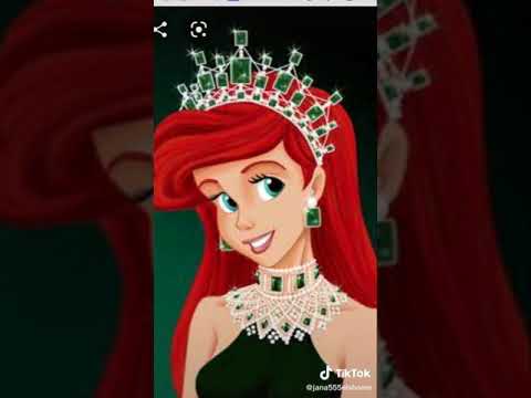 قمر و مشفتش في جمالها