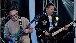 AYANG - AYANG - SASYA ARKHISNA ( Music Live)