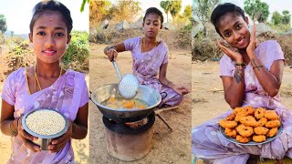 Ulundhu Vadai Medu Vada Recipe Full Video #villagemonichannel