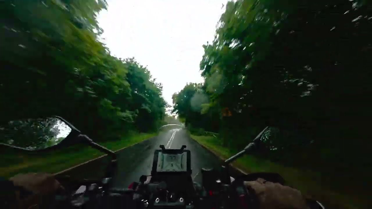 The Rain what happend ? #motorcycle #pov  #puresound  #qjmotor  SRT 600 POV