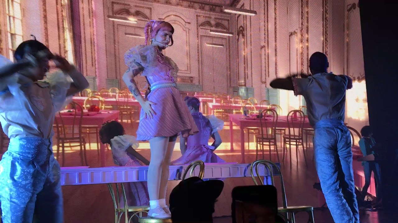 Lunchbox Friends - Melanie Martinez