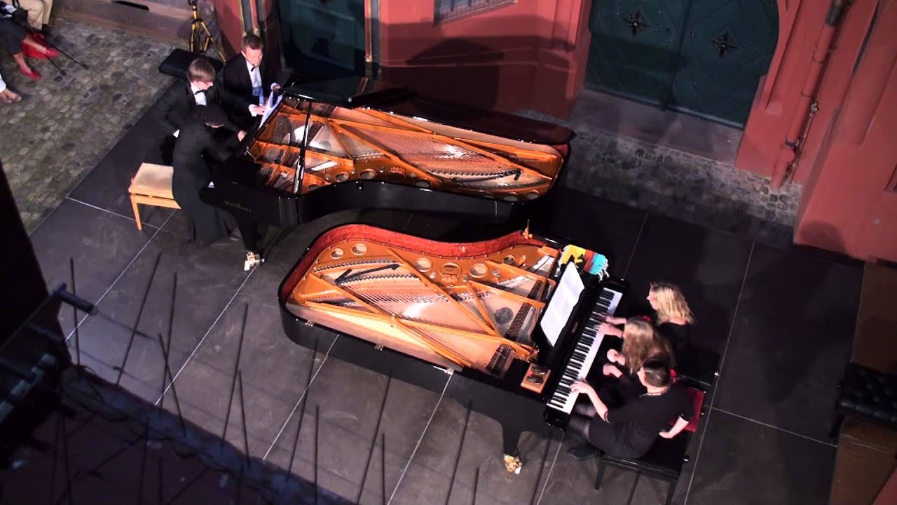 YouTubeで12 Pianists: Daniel Schnyder "Shourouk" 2 pianos 12 handsを視聴 YouTubeで12 Pianists: Daniel Schnyder "Shourouk" 2 pianos 12 handsを視聴