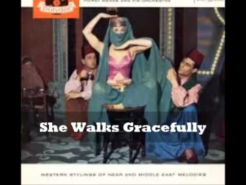 She Walks Gracefully -  Horst Wende (Oriental Caravan)