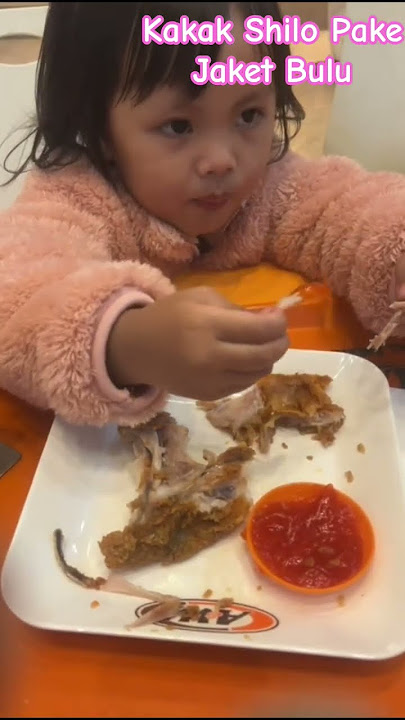 boru saragih eating aw 😂@mamanyasiondanshilo #shorts #shortvideo #short #viral #daughter #funny