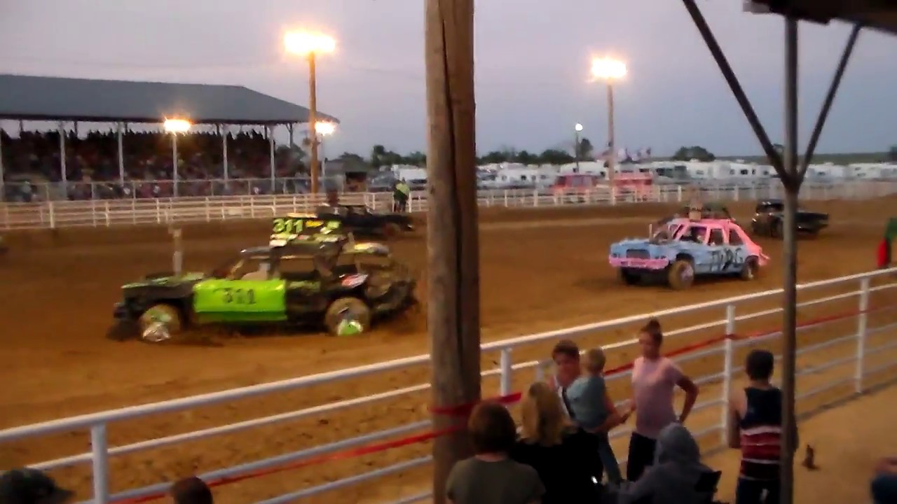 Lincoln County Fair Demo Derby 2018 Weld Cars - YouTube