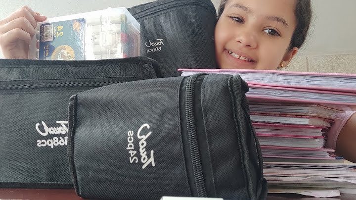 Mostrando minha coleção de boobie goods e de canetinha touch