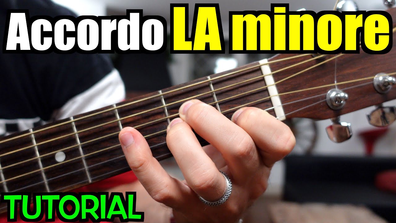 ACCORDO di LA minore | Tutorial Chitarra - YouTube