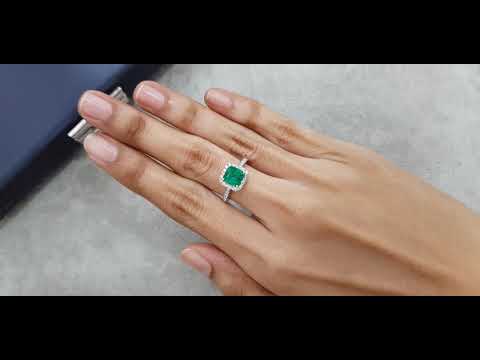 Ring with Muzo Green colombian emerald 1.45 ct and diamonds in 18K white gold Video  № 3