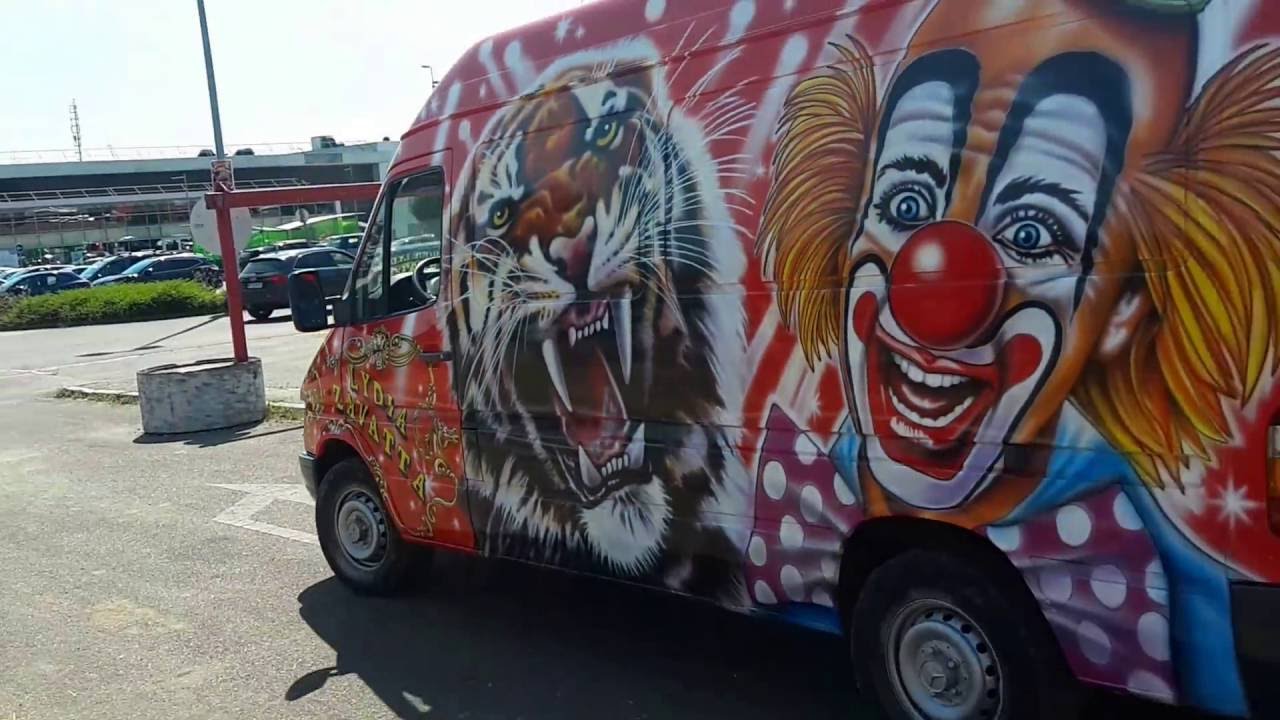 Dans les coulisses du cirque Lydia Zavatta