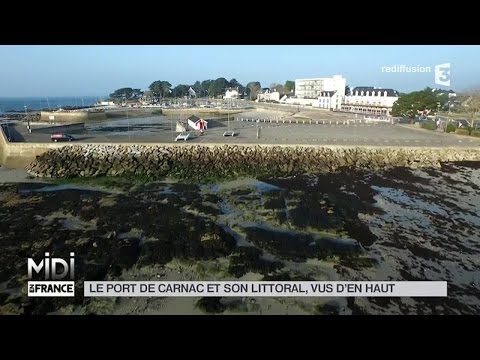 VUE D'EN HAUT : Le port de Carnac et son littoral