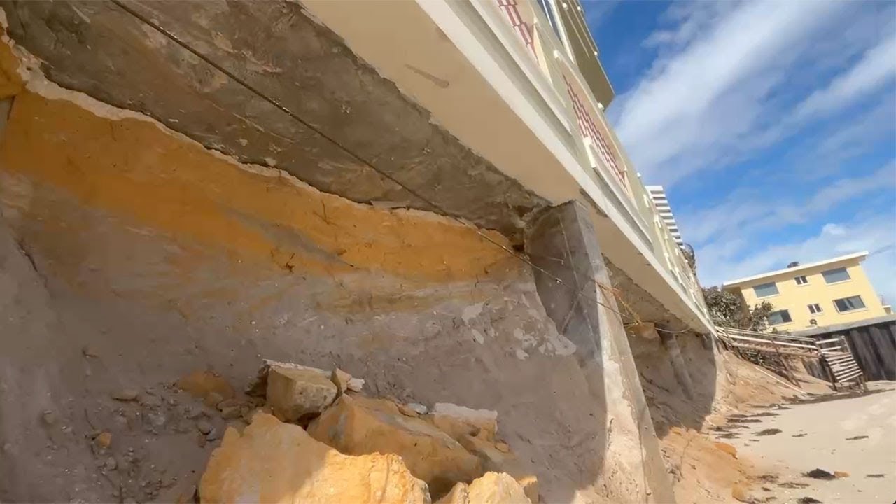 Beachgoers contact WPTV after Singer Island condo damaged