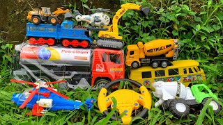 Download Lagu Mencari Mainan Mobil Balap, Mobil Ambulance, Mobil Pemadam, Excavator Beko, Truk Tangki, Truk molen. MP3