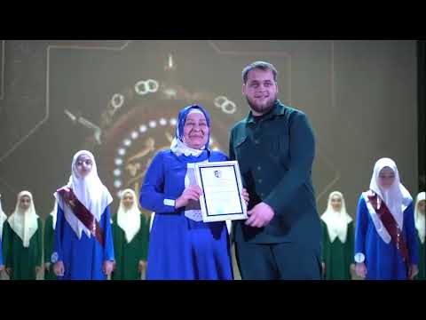 53 школьниц одели хиджаб на мероприятии, в честь месяца Рамадан