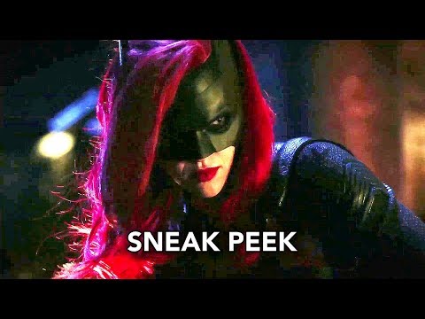 DCTV Elseworlds Crossover Sneak Peek #4 - The Flash, Arrow, Supergirl, Batwoman (HD)