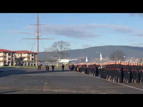 Primera visita oficial del subsecretario de Defensa De la Torre a la Escuela Militar de Marín
