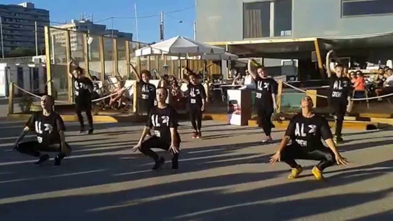 AL Crew Junior - Edificio Transparente