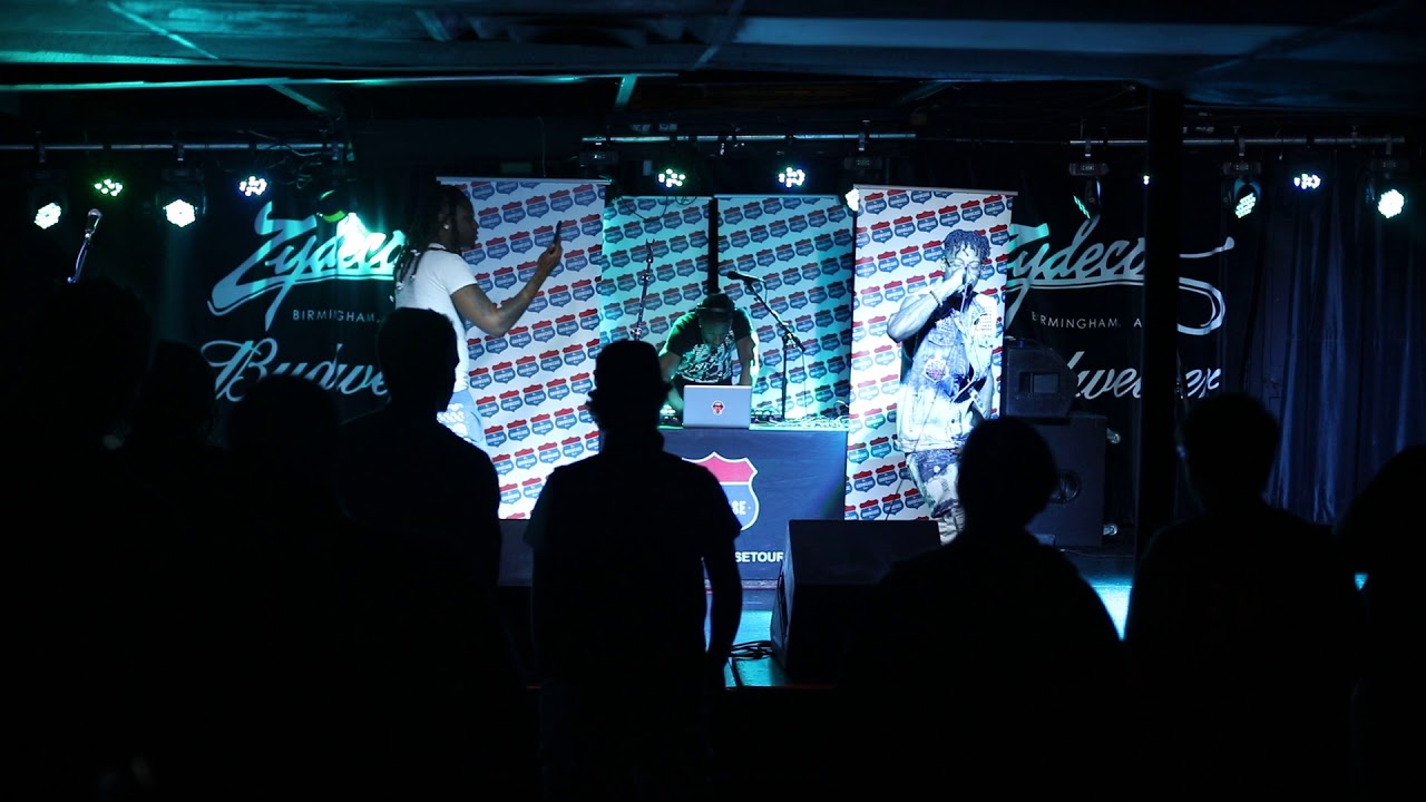 YOUNGRIPPA - The Showcase Tour