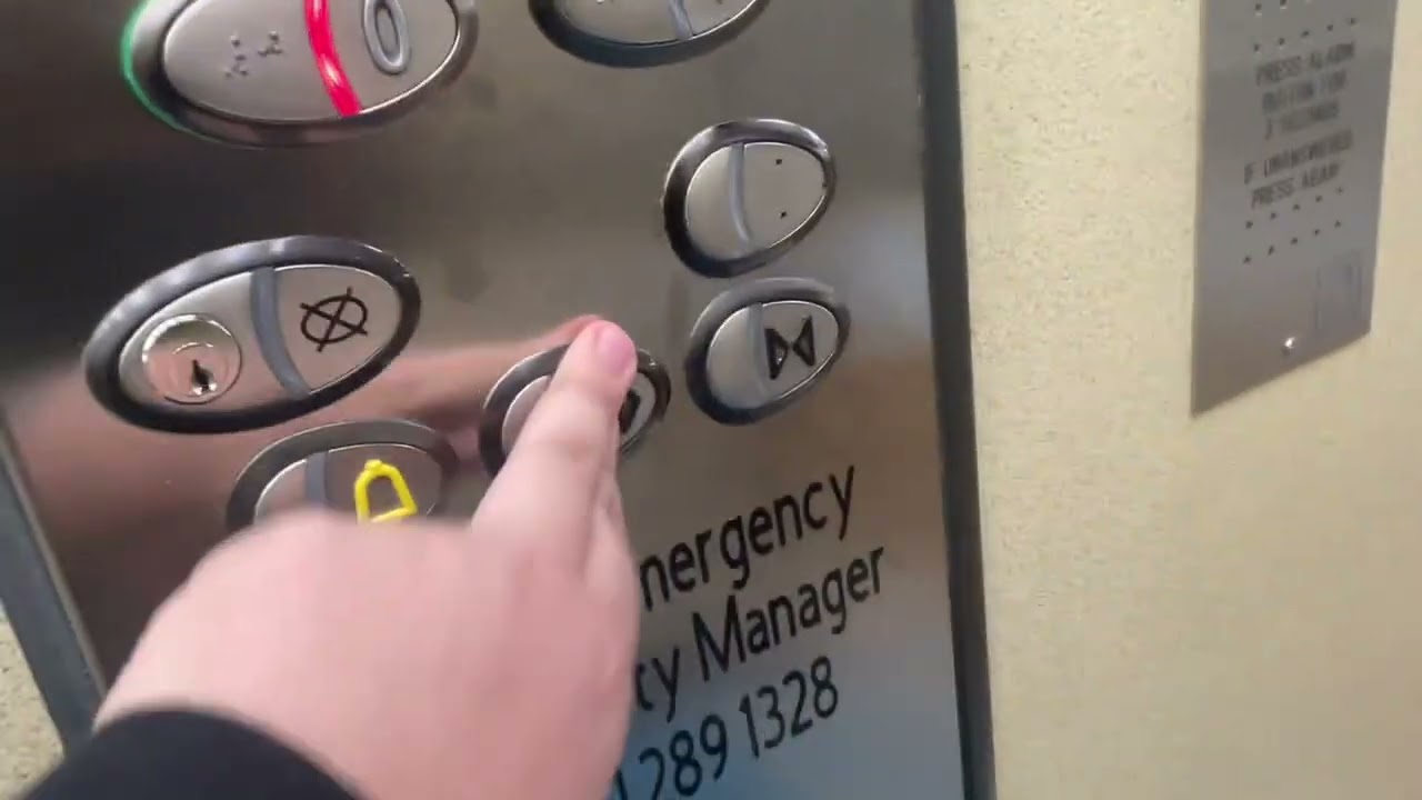 Orona lift Tesco Prestwick