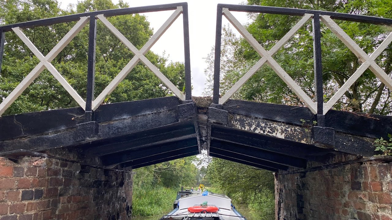 39 The Stratford Canal   Stratford to Lapworth   HD 1080p