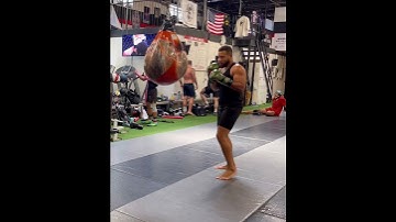 Taking Angles Like Lomachenko