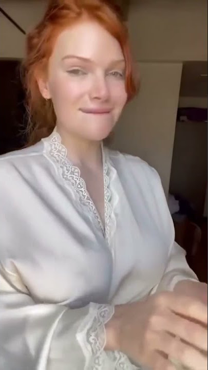 Redhead milf cheating with you...😈😈