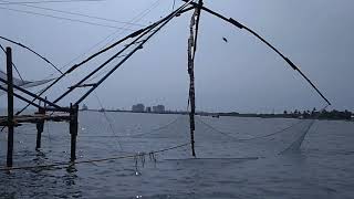 Chinese fishing net operation at Fort Cochin