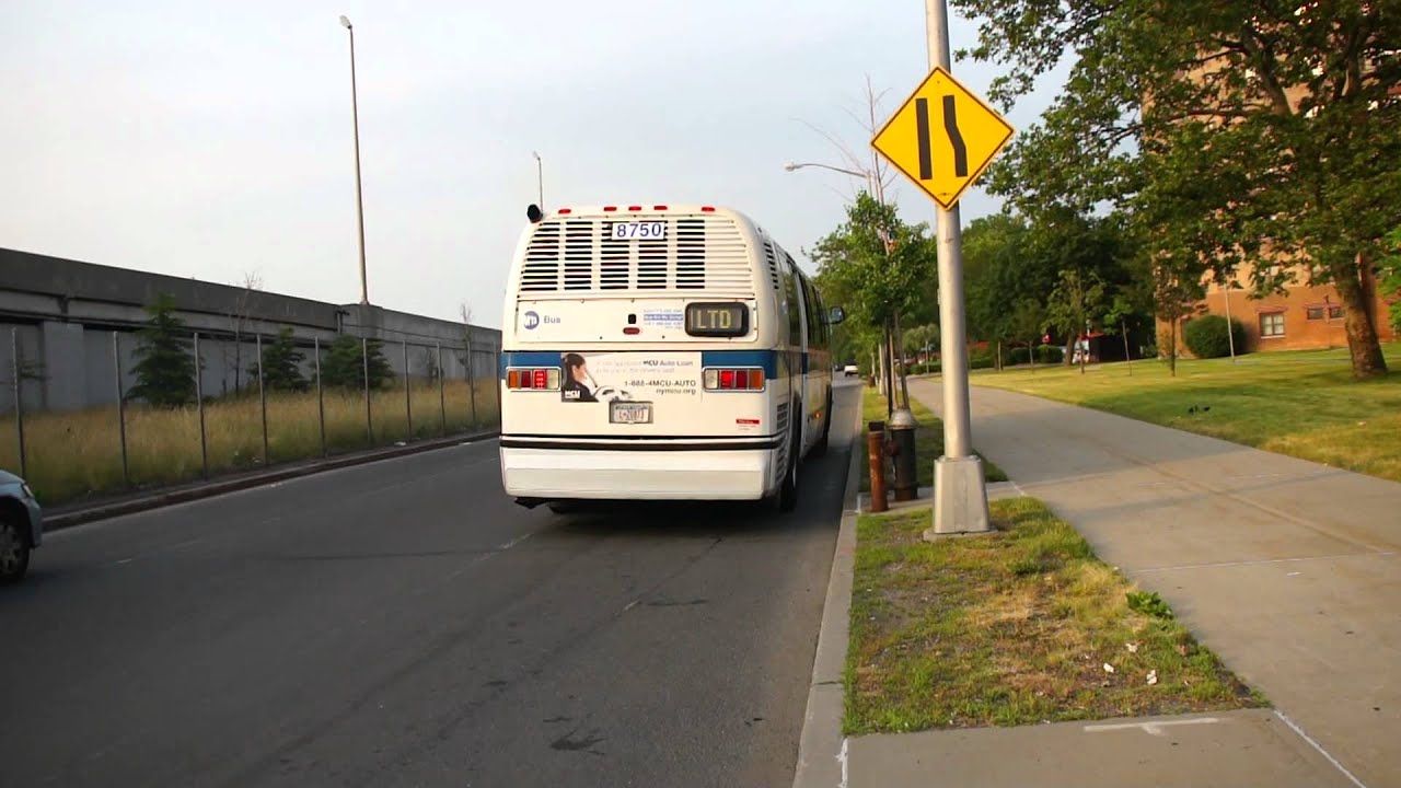 MTA Bus Company 1995 NovaBus RTS-06 8750 On The Q50 Limited @ The Whitestone Expressway