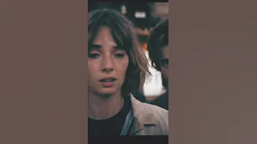 Only Love Can Hurt Like This Maya Hawke Amybeth McNulty 