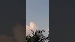 "ইচ্ছে করে তোর শহরে থাকতে সন্ধে সকাল... ☁️✨"#sunset #nature #skyporn #peace #bengalisongreels