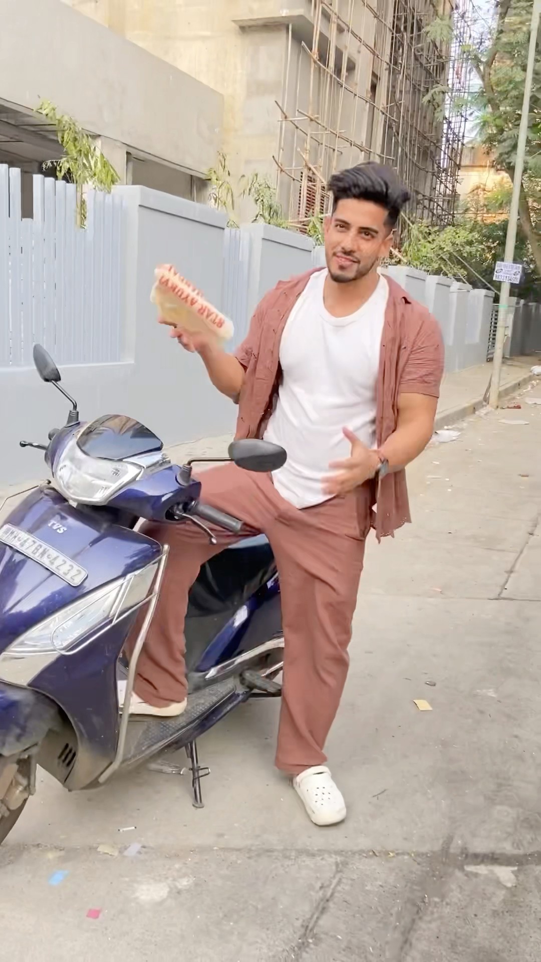 Gajab topibaaz insaan hai ? | wah bete wah Moj Kardi ? #comedy  #vishalbhatt #shorts