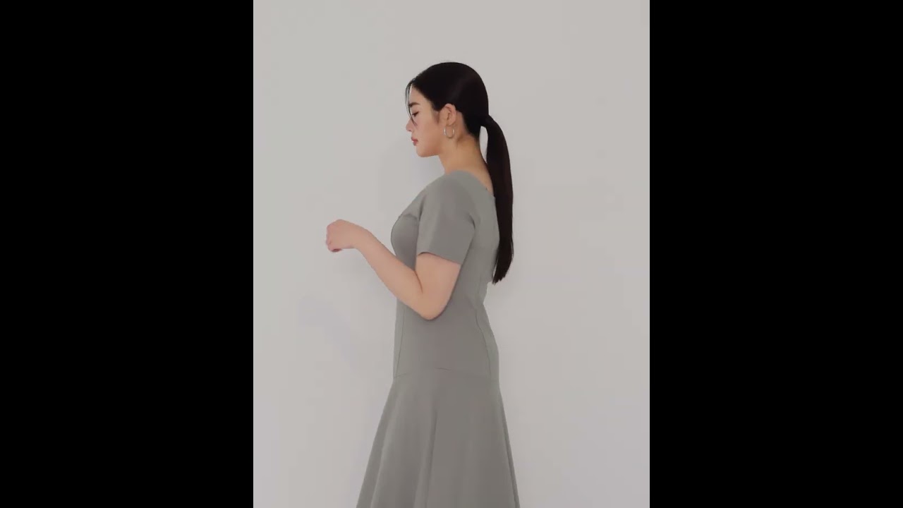 曲線美涼感】スクエアネック半袖スリットマーメイドワンピース - AIR SPACE