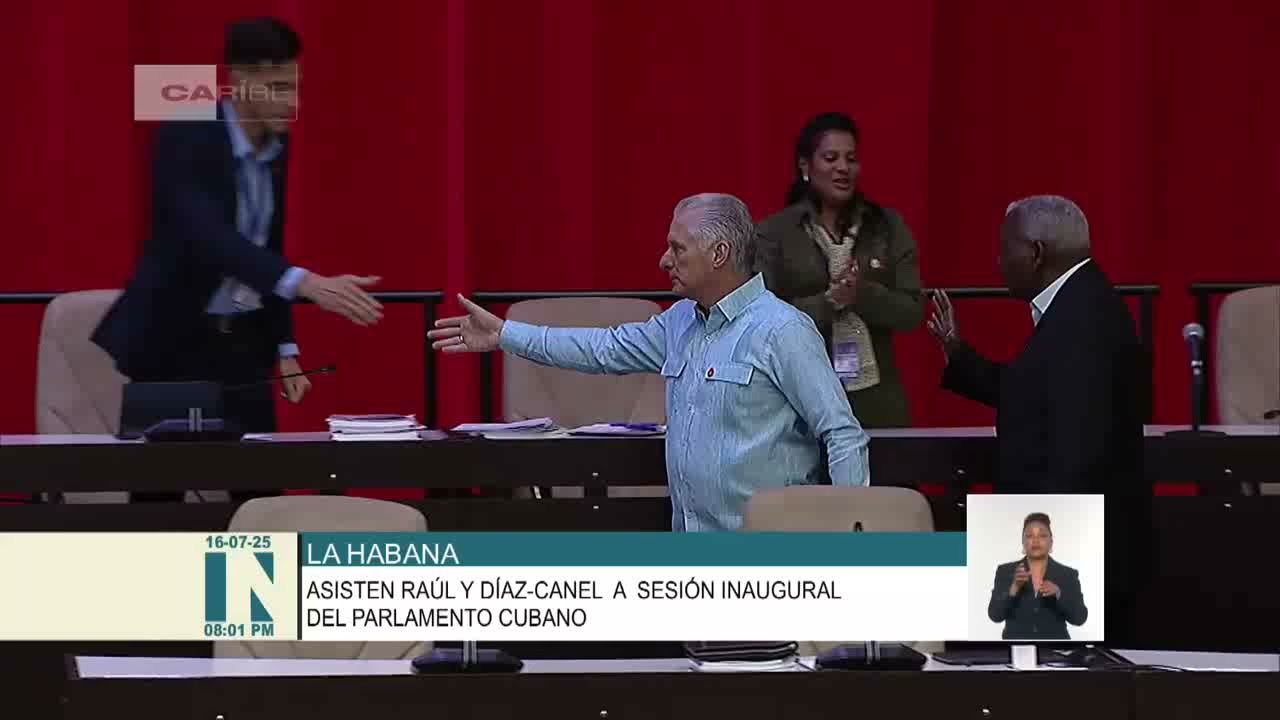 Asisten Raúl y Díaz-Canel a V periodo ordinario de sesiones del Parlamento cubano