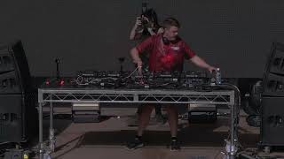 Thred at Red Rocks
