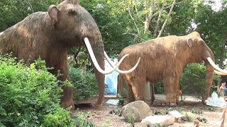 MILWAUKEE COUNTY ZOO Ice Age Animatronics