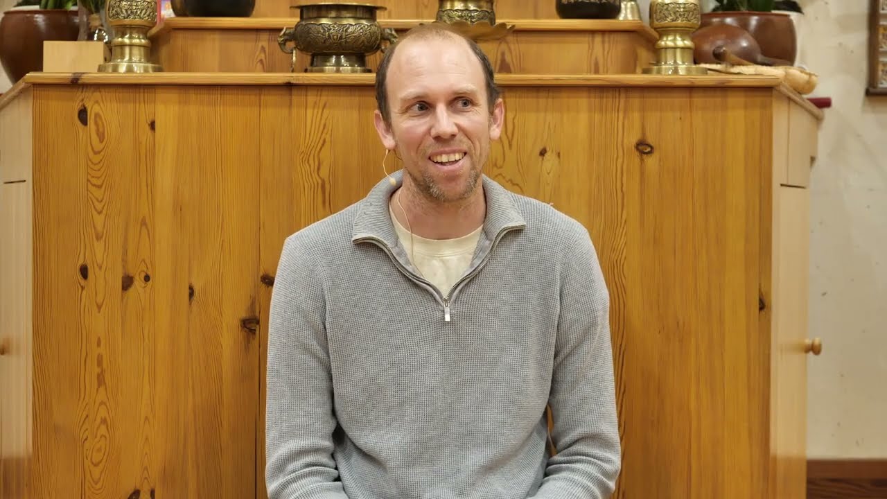 2025 10 31 Eredeti Fény Zen Templom , Középhaladó elvonulás - Keczeli Péter, bevezető