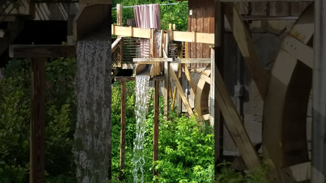 Waterwheel at East Fork Farm Gristmill s9