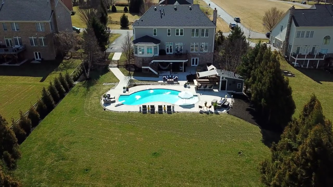 Heated Pool?40724 Chevington Lane Leesburg, VA 20175 Starting just