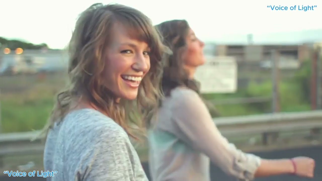 «Сегодня праздник» = „Bu gün bayramdır“