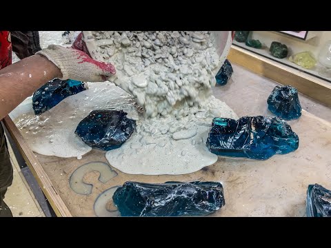 Видео: Incredible Kitchen island made of Glass, Concrete, Acacia branches and Epoxy resin.