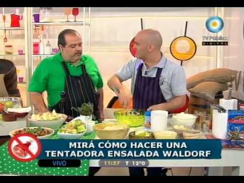 Recetas sin carne: Deliciosa ensalada caesar, waldorf y capresse - YouTube