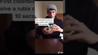 First Colorblind Man to Solve a Rubix Cube Under 10 seconds