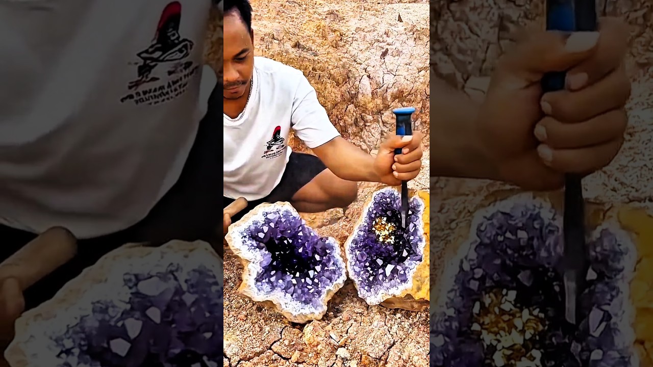Wow, 😱⚒️ amazing, amethyst crystals and gold inside the stone 