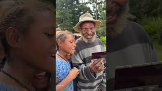 Papua New Guinean Local Sees A Polaroid For The First Time! 📸