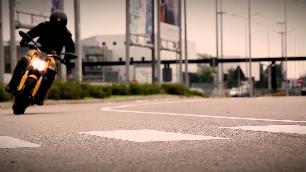 2012 Ducati Streetfighter 848 official video