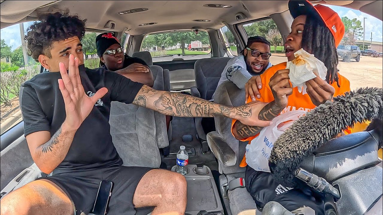 Я остановился, чтобы выпить «ДУ-ДУ»💩 с бандой в машине... *Уморительно*