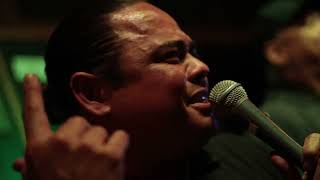Irie Insulation (live @ Mulligan's Maui 8-6-2022)- Bengali Arkangel w/riddim looped by Dylan Keawe