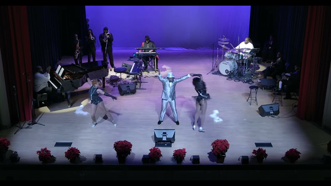 Christmas in The City at The Carver Theatre Part 1 of 3