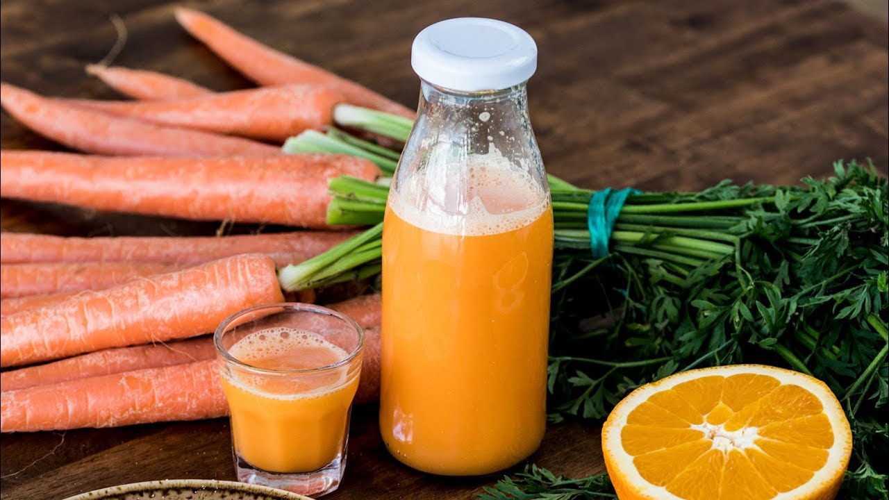 Rezept: Karotten-Ingwer-Shot mit Orange | Miomente - YouTube