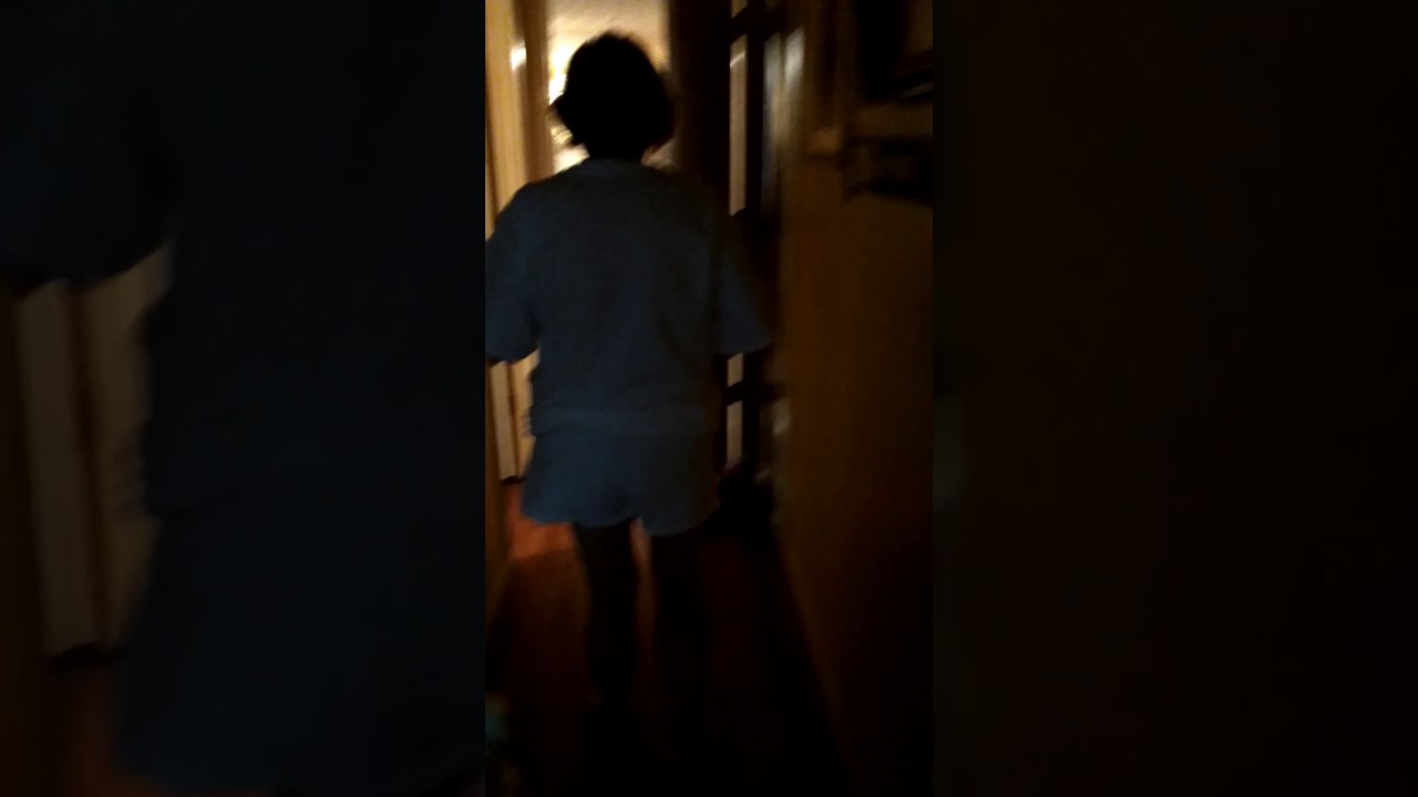 Who wears short shorts YouTube