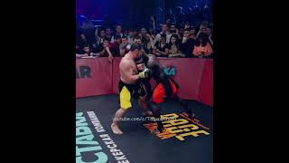 Красивый нокдаун и удар ногой от Шамиля Гасанбекова
